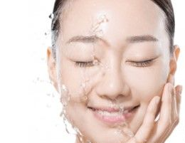 去除黑头的正确方法-打造美丽肌肤的秘诀